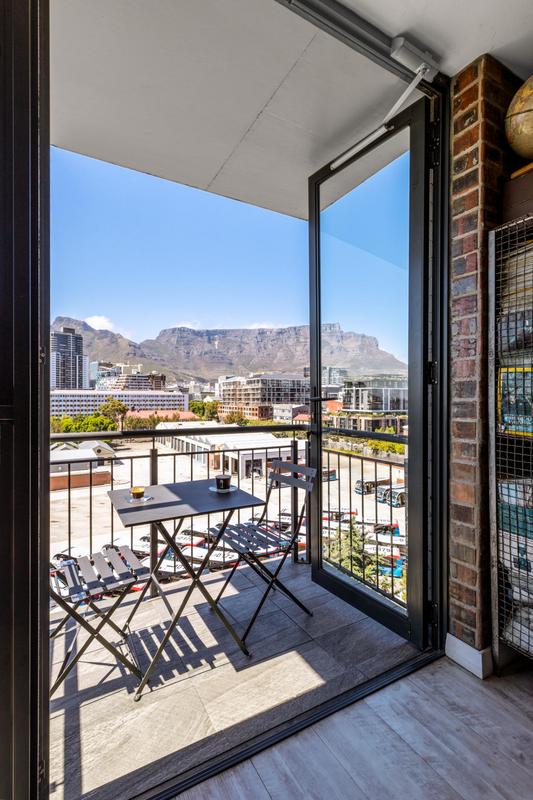 2 Bedroom Property for Sale in Greenway Western Cape